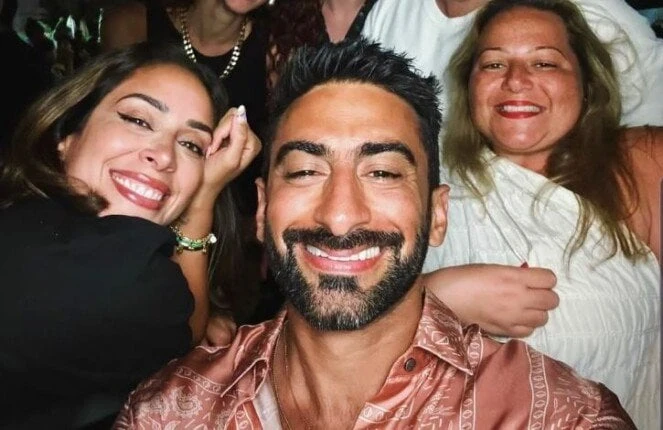 أنس بوخش يحتفل بعيد ميلاده ال43 في الساحل عيد ميلاد الإعلامي أنس بوخش مروة الدقيشياحتفل الإعلامي أنس بوخش بعيد ميلاده ال43، وذلك أثناء تواجده بالساحل