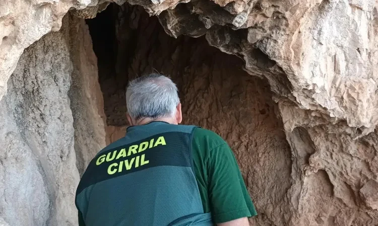 أسباني يتلف صورة عمرها آلاف السنوات وجار التحقيق معه.. لن تصدق السبب منوعات شاهد المقال التالي من صحافة مصر عن أسباني يتلف صورة عمرها آلاف السنوات