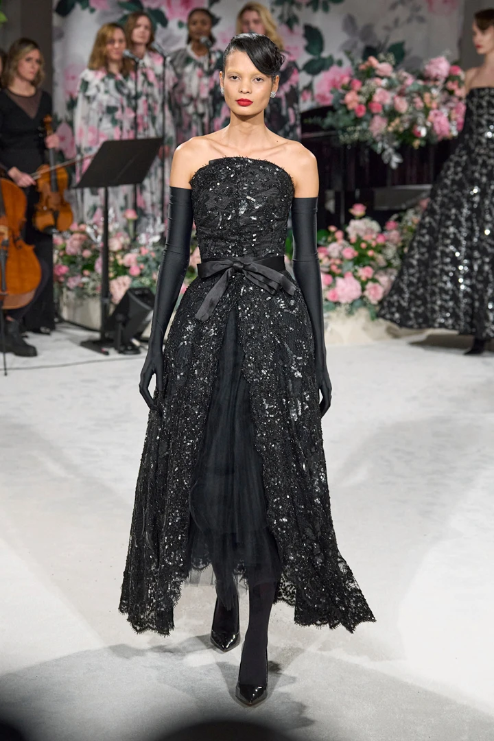 موديلات فساتين سهرة دانتيل للحامل.. إليك أسرار اختيارها وتنسيقها شاهد المقال التالي من صحافة السعودية عن موديلات فساتين سهرة دانتيل للحامل إليك أسرار