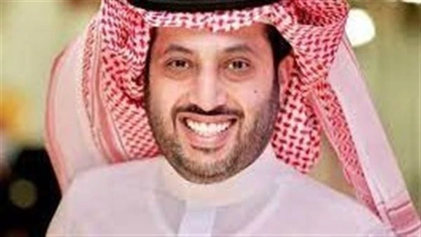 تركي أل شيخ يستعيد ذكريات الطفولة من 42 سنة استرجع المستشار تركي آل شيخ ذكريات طفولته حيث نشر صورة له وهو طفل و منذ 42 سنة.الجدير بالذكر أن المستشار تركي أل شيخ يتطلع إلى شراكة ناج