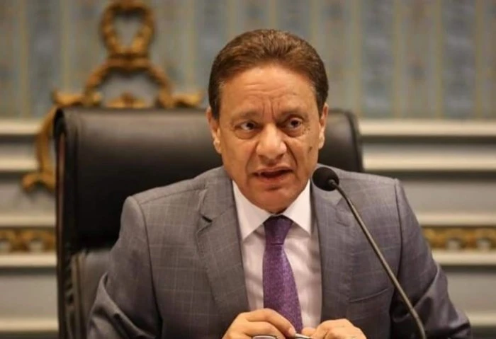 الأعلى للإعلام يتوعد بإجراءات قانونية ضد مواقع نقلت أخبارا مغرضة عن حادث طابا أكد المجلس الأعلى لتنظيم الإعلام، أنه سيتخذ الإجراءات القانونية ضد بعض المواقع والصفحات المصرية التي ن