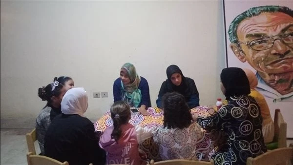 مخاطر الإنترنت والألعاب الإلكترونية في لقاء توعوي لقصور الثقافة بالأقصرنظم فرع ثقافة الأقصر عددا من اللقاءات التوعوية والتثقيفية، ضمن أجندة فعاليات