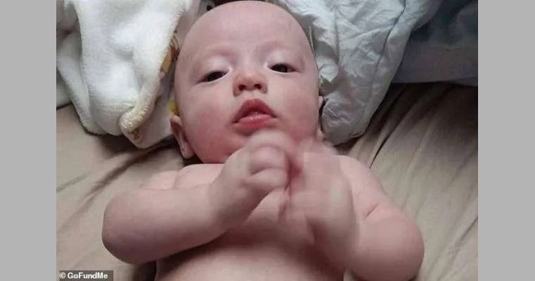 الشمس تلتهم رضيعا أمريكيا نسيه ذووه في السيارة وقت الظهيرة لايف ستايل شاهد المقال التالي من صحافة البحرين عن الشمس تلتهم رضيعا أمريكيا نسيه ذووه في السيارة وقت الظهيرة، توفي طفل رض