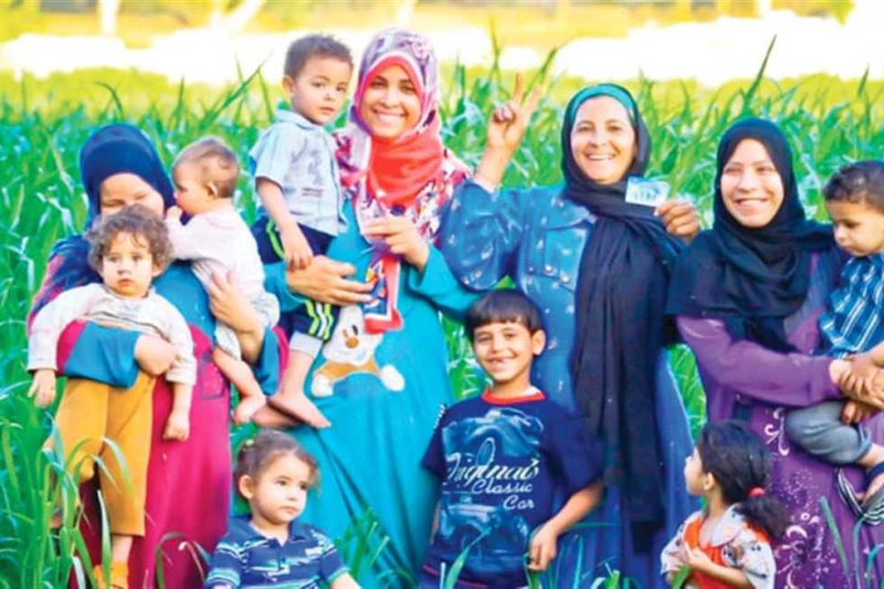 إضافة 50 ألف أسرة جديدة لتكافل وكرامة أعلنت الدكتورة مايا مرسى، وزيرة التضامن الاجتماعى، عن إضافة 50 ألف أسرة جديدة لبرنامج الدعم النقدى تكافل وكرامة