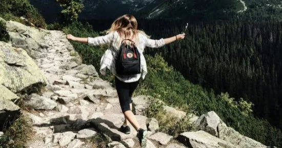 بعد الانتهاء من المرحلة الثانوية العامة وشعور السعادة بالتفوق والنجاح، يسعى أبناؤنا للاستمتاع بالحياة وخاصة الإجازة الصيفية بعد فترة طويلة عاشوا فيها