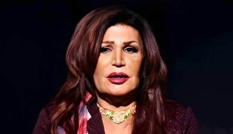 تصريحات مثيرة لنجوى فؤاد عن الحجاب وتامر حسني وعمرو دياب أثارت الفنانة المصرية نجوى فؤاد جدلا كبيرا بمجرد ظهورها في حلقة جديدة من برنامج تابوو الذي