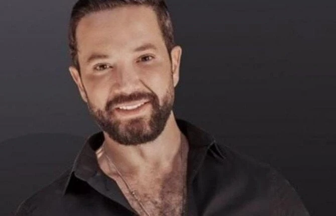 أول تعليق من تامر شلتوت بعد أزمته الصحية تعرف على التالي أول تعليق من تامر شلتوت بعد أزمته الصحية، طمأن الفنان تامر شلتوت، المتابعين عبر حسابه الرسمي