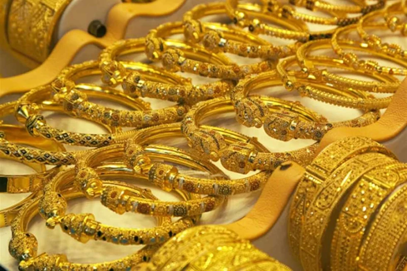 بعد انخفاض عيار 21 الآن بالمصنعية.. أسعار الذهب اليوم الأحد 25 أغسطس 2024 بالصاغة واصل سعر الذهب اليوم الأحد 25 أغسطس 2024 انخفاضه بجميع الأعيرة قبل