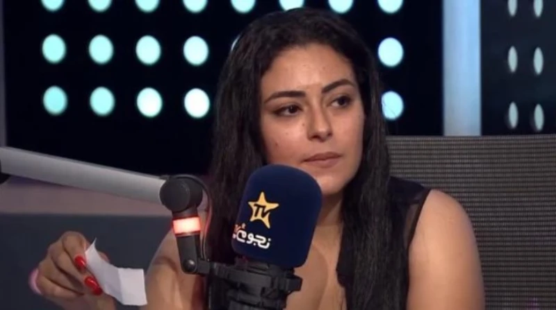 نهى عابدين: أنا هوائية.. ولا ألتفت للانتقادات تحدث الفنانة نهى عابدين خلال لقائها ببرنامج أسرار النجوم مع الإعلامية إنجي علي عن دورها في مسلسل العتاولة، وعن بعض الأسرار الشخصية عنه