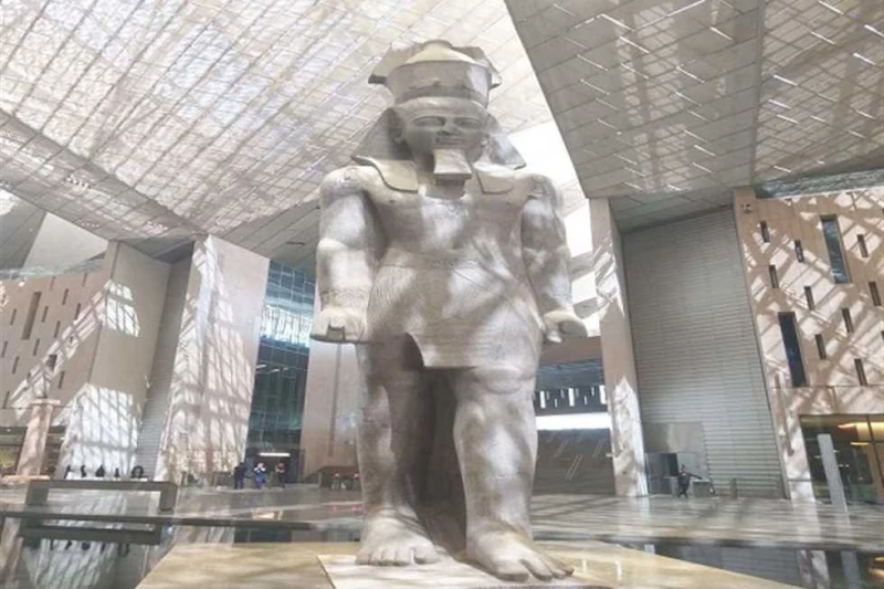 بتكلفة إجمالية مليار دولار.. مدبولي يتابع موقف جاهزية المتحف المصري الكبير تابع الدكتور مصطفي مدبولي، رئيس مجلس الوزراء، موقف جاهزية المتحف المصري