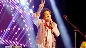 تدهور الحالة الصحية للفنان محمد منير: سلامتك يا كينجتعرض الفنان محمد منير إلى وعكة صحية شديدة، خلال الأيام الماضية والتي أثرت على صحته، واضطر إلى