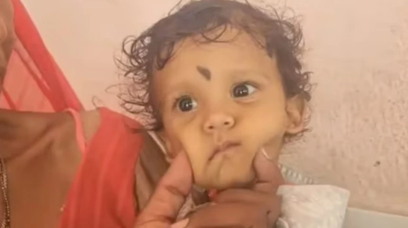 ظن أنه لعبة.. رضيع يعض ثعبانا حتى الموت (فيديو) عض كلب رجلا ليس خبرا، فهذا هو المألوف. أما الخبر فهو: عض رجل كلبا، عبارة شهيرة للكاتب الصحفي الراحل