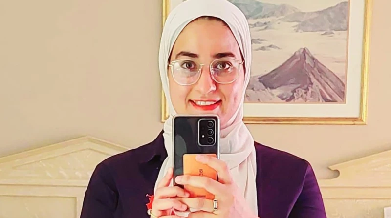 هددوني بحياتي.. آخر ما قالته الباحثة ريم حامد قبل وفاتها في فرنسا توفيت الباحثة المصرية ريم حامد، طالبة الدكتوراه، في ظروف غامضة بالعاصمة الفرنسية