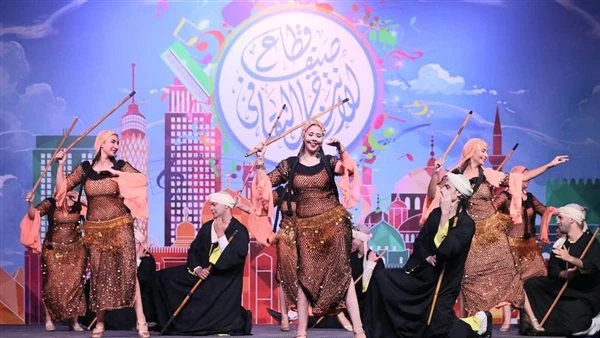 البوابة ستار: الفرقة القومية للفنون الشعبية تتألق في ساحة الهناجر.. صور البوابة ستار، الفرقة القومية للفنون الشعبية تتألق في ساحة الهناجر صور،أحيت