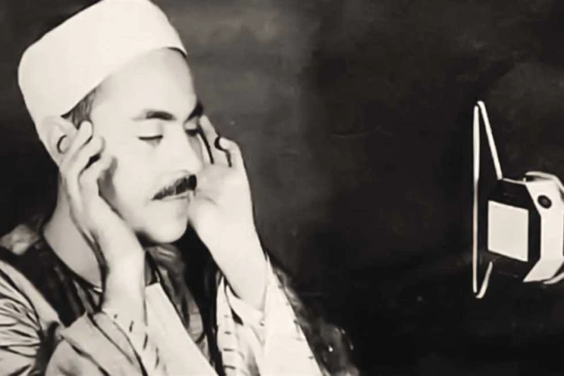 بينهم رفعت والقرناوى.. تعرف على قراء التلاوات المجودة بإذاعة القرآن الكريم غدا يستمع متابعو إذاعة القرآن الكريم من القاهرة، غدا الثلاثاء، إلى باقة من