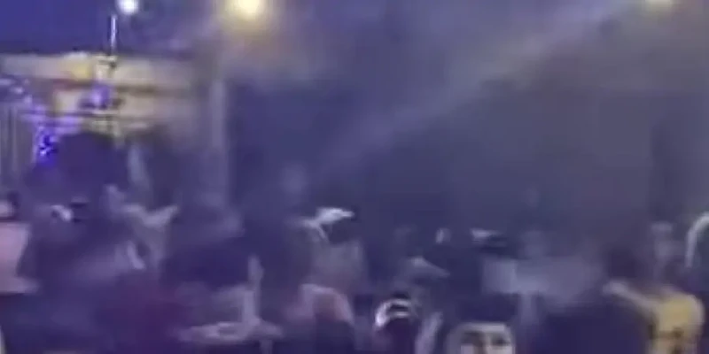 إجراء تحقيقات في مخالفات حفلات التخرج بدءت بالرقص وانتهت بخناقة والتعليم تصدر قرار عاجلمخالفات حفلات التخرج ، أصدر الدكتور أيمن عاشور، وزير التعليم