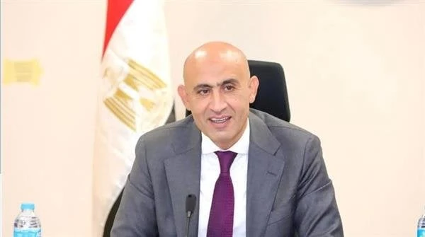 وزير التعليم يوجه بسرعة الانتهاء من تقليل الكثافات الطلابية بالفصولتقليل الكثافات الطلابية بالفصول.. وجه وزير التربية والتعليم والتعليم الفني، محمد