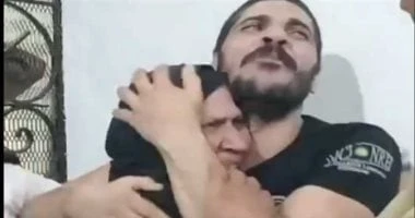 احتضنت المتهم بقتل ابنها والتمست العفو عنه.. 3 تفسيرات نفسية لواقعة المنصورة المرأة والمنوعات شاهد المقال التالي من صحافة مصر عن احتضنت المتهم بقتل