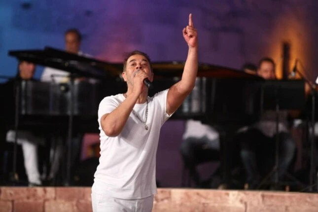 النور مكانه فى القلوب.. مدحت صالح يتألق وسط جمهوره داخل مهرجان القلعة.. (صور) مدحت صالحأحمد حمدى - تصوير - تامر اللقانىتحت رعاية الدكتور أحمد فؤاد