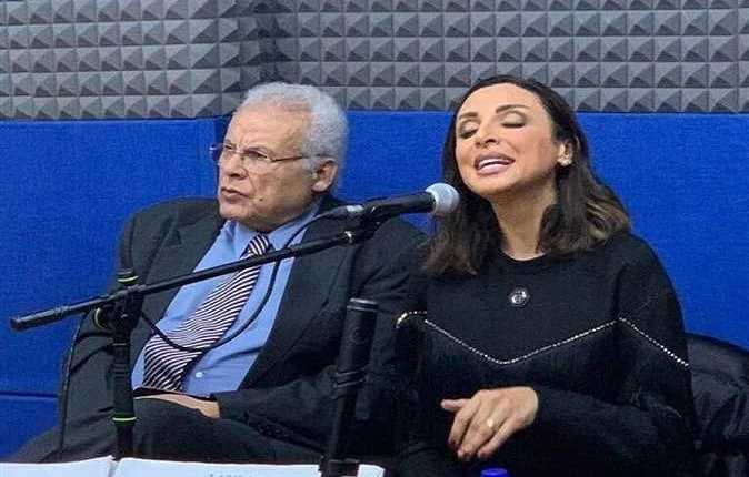 الناس اللي قالت.. والد أنغام يكشف عن رأيه في إطلاق لقب صوت مصر على ابنته (فيديو)كشف الموسيقار محمد علي سليمان، والد الفنانة أنغام، عن رأيه في لقب صوت