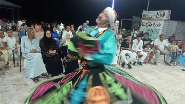 بأغاني الطرب والسمسمية والفلكلور.. صيف بلدنا يواصل فعالياته بجمصة بإقبال كبيرشهد مسرح جمصة عرضا فنيا لفرقة الأنفوشي للموسيقى العربية، ضمن فعاليات