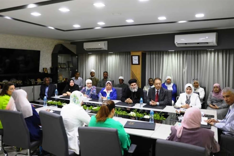 محافظ أسوان يلتقى وفد فرع المجلس القومي للمرأة التقى اللواء دكتور إسماعيل كمال محافظ أسوان بوفد أعضاء فرع المجلس القومى للمرأة بأسوان برئاسة الدكتورة