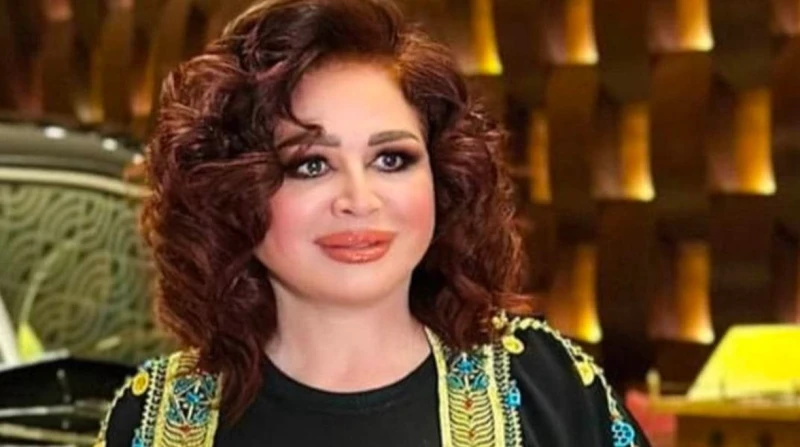 آخرها صلاة المخرجين.. 6 تصريحات ل إلهام شاهين أثارت الجدل أثارت الفنانة إلهام شاهين جدلا واسعا، بعد انتشار مقطع فيديو لها تنتفد فيه أحد المخرجين،