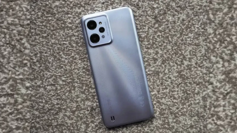 بمواصفات ممتازة.. تعرف على سعر ومواصفات هاتف 31أعلنت شركة ريلمي عن هاتفها الجديد، 31، الذي يمثل ترقية ملحوظة مقارنة بهاتف 30، فقد تمت زيادة دقة