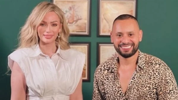 محمد الريفي يروج لحلقته مع شيرين سليمان: بكرة على افاق عربيةروج المطرب محمد الريفي لحلقته مع الإعلامية شيرين سليمان ببرنامج سبوت لايت على قناة افاق