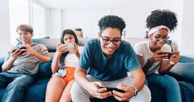 6 نصائح للتعامل مع إدمان السوشيال ميديا لدى المراهقين المرأة والمنوعات شاهد المقال التالي من صحافة مصر عن 6 نصائح للتعامل مع إدمان السوشيال ميديا لدى