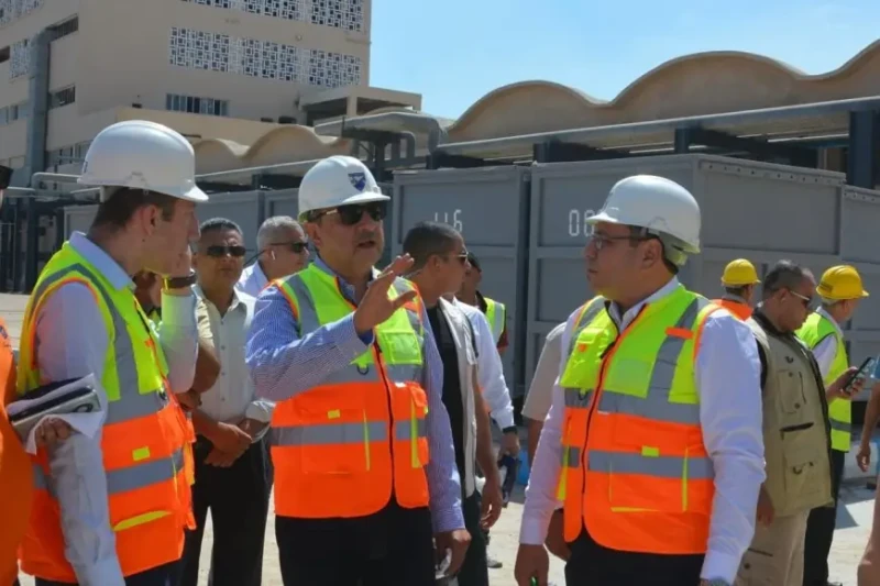 وزير قطاع الأعمال يتفقد مصانع شركة مصر للحرير الصناعي وألياف البوليستر بكفر الدوارقام اليوم السبت المهندس محمد شيمي، وزير قطاع الأعمال العام، بزيارة