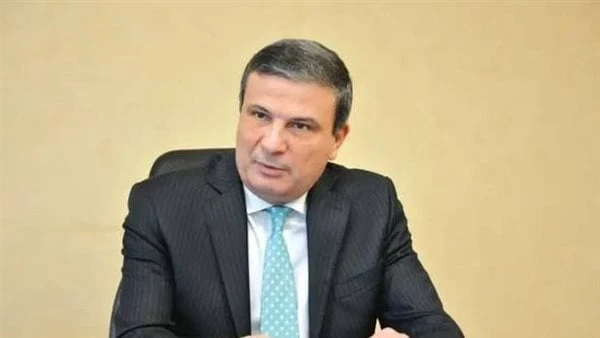 وزير الزراعة يجري حركة تغييرات وتنقلات كبرى بالمديريات أصدر علاء فاروق وزير الزراعة واستصلاح الأراضي، حركة تغييرات وتنقلات كبرى، بمديريات الزراعة