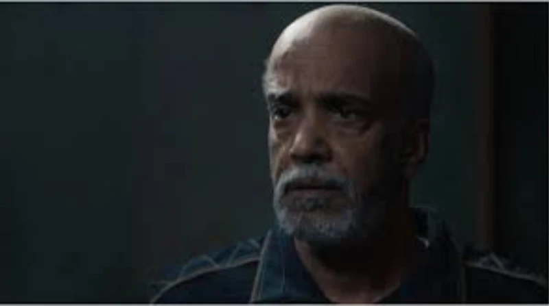 سليمان عيد يتراجع عن تصريحاته بشأن مسلسل البيت بيتي (خاص) تراجع الفنان سليمان عيد، عن تصريحاته الإذاعية، بشأن مشاركته في جزء ثالث من مسلسل البيت بيتي