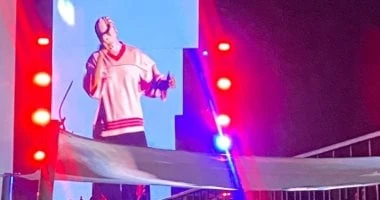 فن: المطرب تووليت يقدم باقة متنوعة من أغانيه بحفله فى مهرجان العلمين الجديدة فن، المطرب تووليت يقدم باقة متنوعة من أغانيه بحفله فى مهرجان العلمين