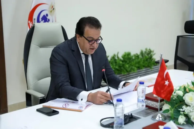 نائب رئيس الوزراء: حملة 100 يوم صحة قدمت 12.9 مليون خدمة مجانية خلال 9 أيامأعلن الدكتور خالد عبدالغفار عن تقديم 12 مليون و923 ألفا و189 خدمة طبية