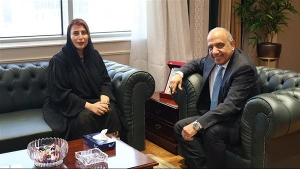 وزير الكهرباء يستقبل سفيرة الإمارات لبحث التعاون والاستثمار في الطاقة الجديدةاستقبل الدكتور محمود عصمت، وزير الكهرباء والطاقة المتجددة، مريم الكعبى،