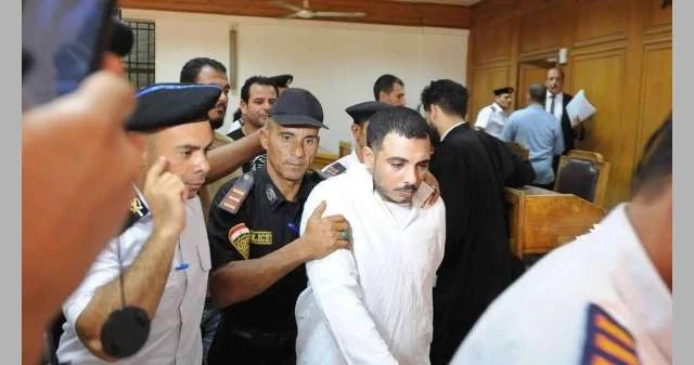مصر.. إحالة أوراق سفاح التجمع إلى المفتي تمهيدا لإعدامه لايف ستايل لايف ستايل، مصر إحالة أوراق سفاح التجمع إلى المفتي تمهيدا لإعدامه،قضت محكمة