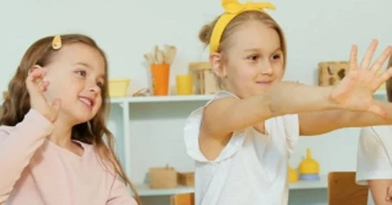 يواصل مهرجان العلمين فعالياته وأنشطته المختلفة، والتي من بينها مهرجان نبتة المخصص للأطفال بأعمارهم المختلفة، والذي تبدأ فعاليته في 15 أغسطس الجاري