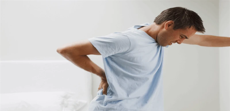 متى تكون آلام الظهر علامة على الإصابة بالسرطان؟ صحة شاهد المقال التالي من صحافة لبنان عن متى تكون آلام الظهر علامة على الإصابة بالسرطان؟، يعد الشعور