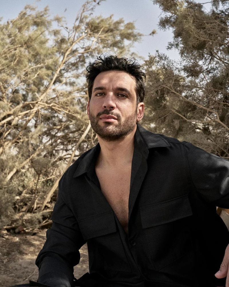 بين القاتلين المتسلسلين تيد بندي وسفاح التجمع أيمها سيختار حسن الرداد لتجسيد شخصيته؟ أكد الممثل المصري، حسن الرداد، أنه لم يتخذ قراره بتجسيد شخصية القاتل المتسلسل كريم المعروف ب سف