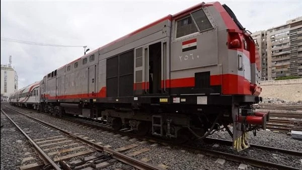 أسعار تذاكر قطارات السكة الحديد بعد قرار زيادتها رسميا رفعت هيئة السكة الحديد، أسعار تذاكر ركوب عدد من القطارات على خطوط السكة الحديد، اعتبارا من صباح اليوم الخميس عقب قرار رفع أسع