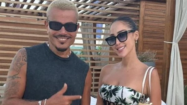 بعد ظهورها مع عمرو دياب .. إطلالات أثارت الجدل ل بسمة بوسيل تصدرت الفنانة بسمة بوسيل مؤشرات البحث جوجل بعد صورتها مع الفنان عمرو دياب في الساحل الشمالي، وتداول رواد السوشيال ميديا