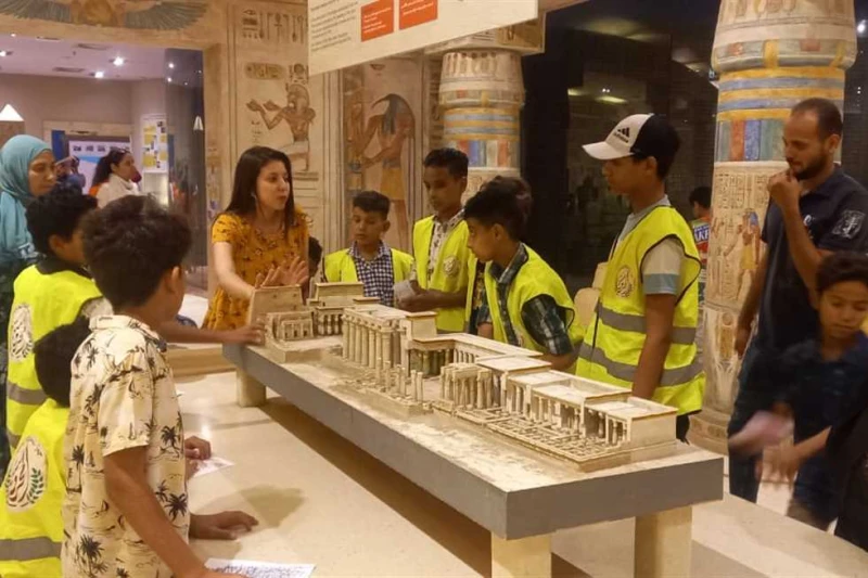 التعريف بالحضارة المصرية في زيارة أطفال حي المحروسة لمتحف الطفل استقبل متحف الطفل بمركز الحضارة والإبداع، اليوم الأربعاء، أطفال حي المحروسة، ضمن