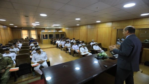 أكاديمية الشرطة تنظم دورة تدريبية للكوادر الأمنية بالوزارة بالتنسيق مع اللجنة الدولية للصليب الأحمر اختتمت بمقر مركز بحوث الشرطة بالأكاديمية فاعليات