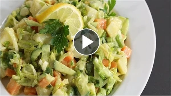 خطوة بخطوة.. طريقة عمل سلطة الخضار الفرنسيةسلطة الخضار الفرنسية، هي واحدة من أشهر وصفات المطبخ الفرنسي، والتي يمكن تحضيرها في المنزل بخطوات سهلة