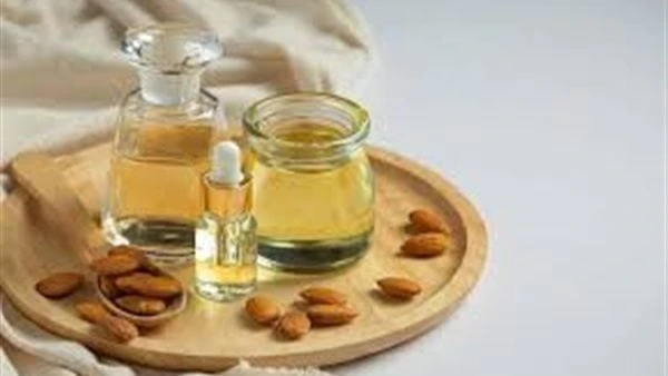 4 فوائد للزيتون تنعكس على جمالك.. يحمي البشرة من التجاعيدبإدراج الزيتون في روتينك اليومي للعناية بالبشرة، ستتمتع ببشرة نضرة وشابة لفترة أطول. جرب استخدامه كزيت أساسي أو إضافته إلى 