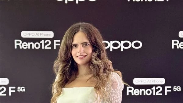 الذكاء الاصطناعي يعزز نمو الابتكار وتأسيس الشركات الناشئة يخلق وظائف في التعليم أكدت رغد عامر مدير التسويق في إحدى شركات تصنيع المحمول عالميا انه