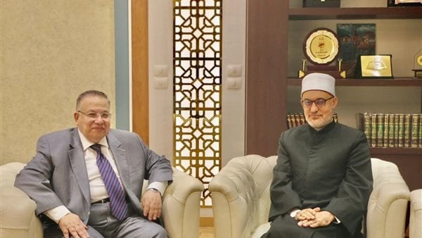 مفتي الجمهورية يبحث مع نقيب الأشراف التنسيق والتعاون المشتركالتقى اليوم الدكتور نظير عياد، مفتي الجمهورية، رئيس الأمانة العامة لدور وهيئات الإفتاء في