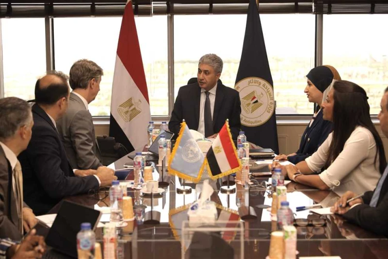 تعاون بين السياحة و الأمم المتحدة الإنمائي لتطوير منتج السياحية الريفية التقى شريف فتحي وزير السياحة والآثار، أليساندرو فراكاسيتي الممثل المقيم