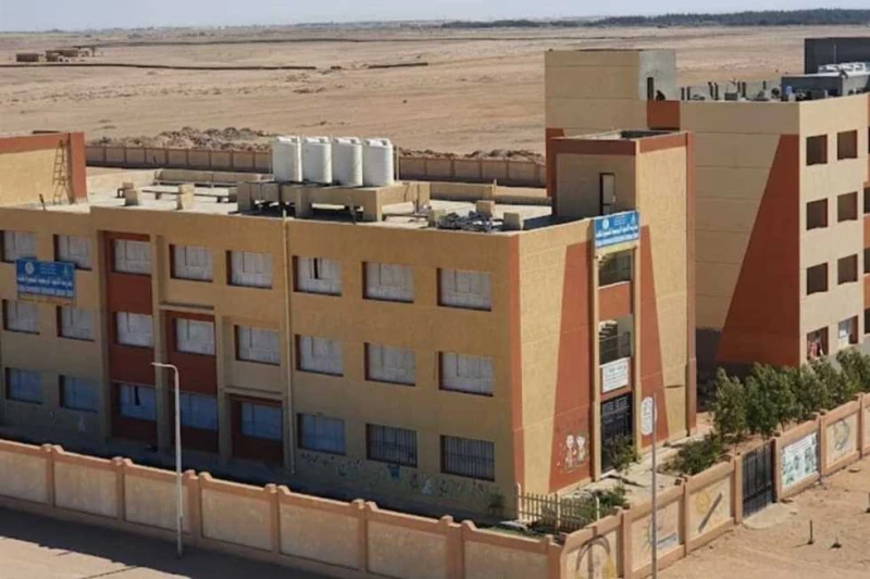 ندب الطبيب الشرعي لتشريح جثة المجني عليها ضحية طليقها داخل مدرسة تجريبية بالغردقة قررت نيابة الغردقة ندب الطبيب الشرعي اليوم الاثنين، لتشريح جثة